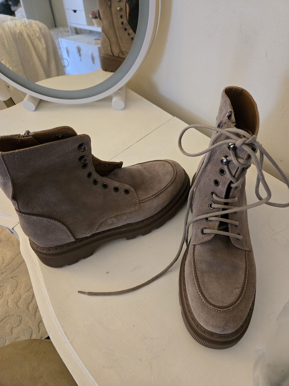 Voile Blanche Mauve Suede Combat Boots with Brown Lug Sole